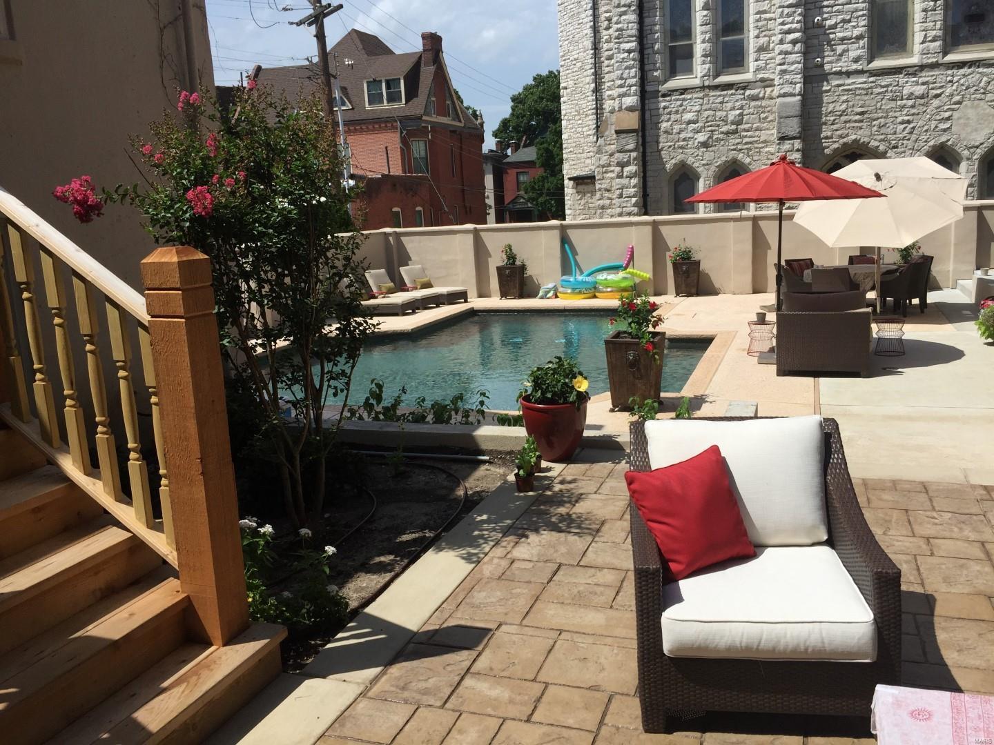 Lafayette Square - Residential