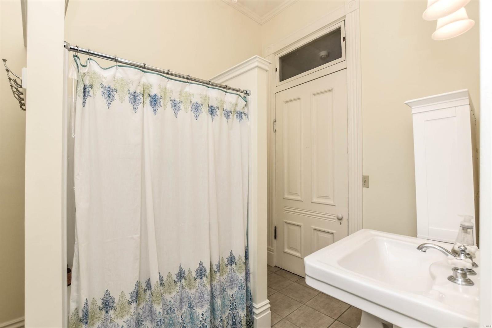 Lafayette Square - Residential