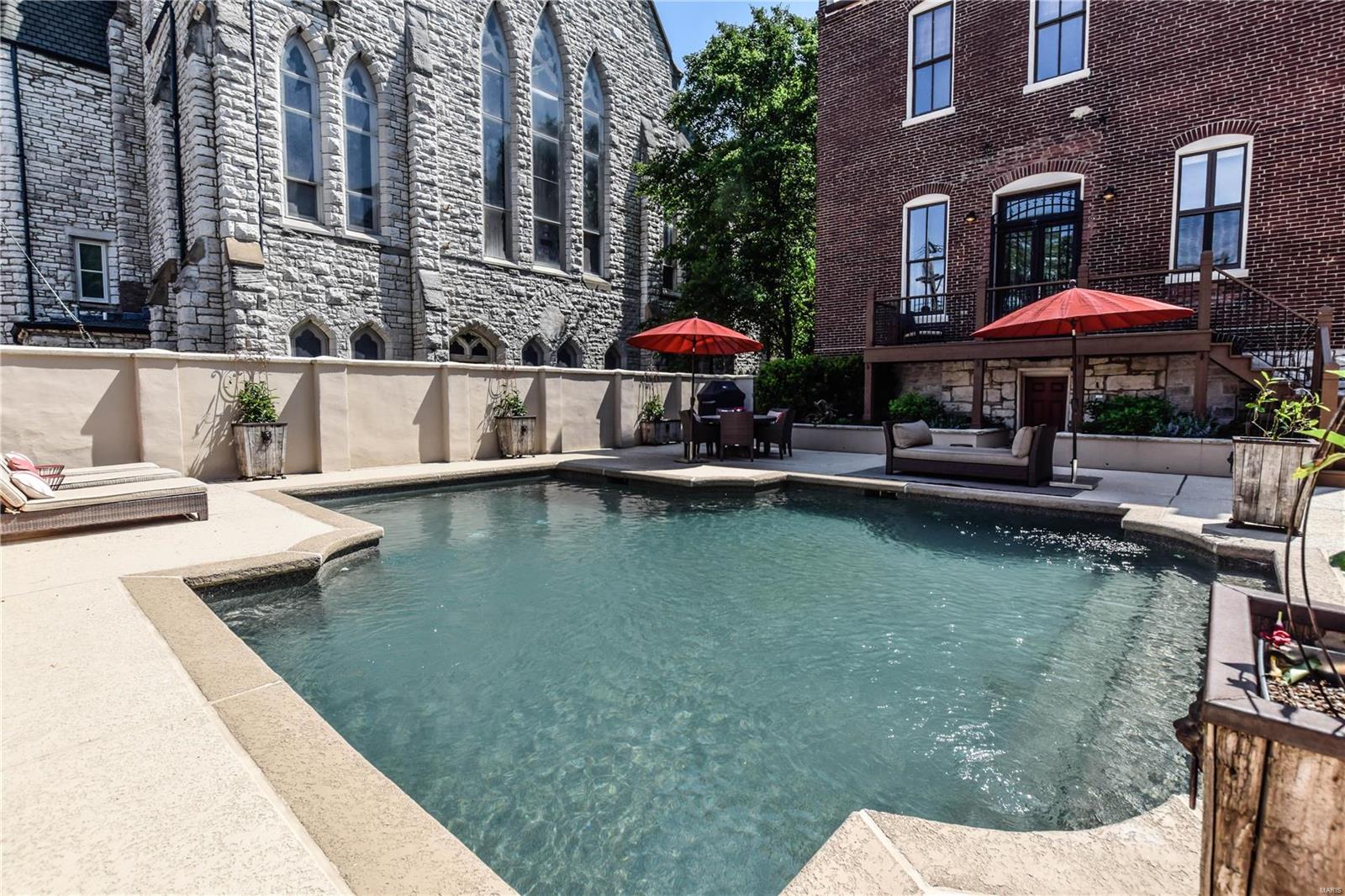 Lafayette Square - Residential