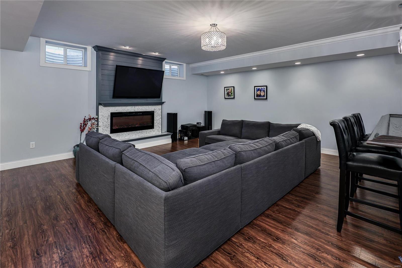 Warren Place - Residential