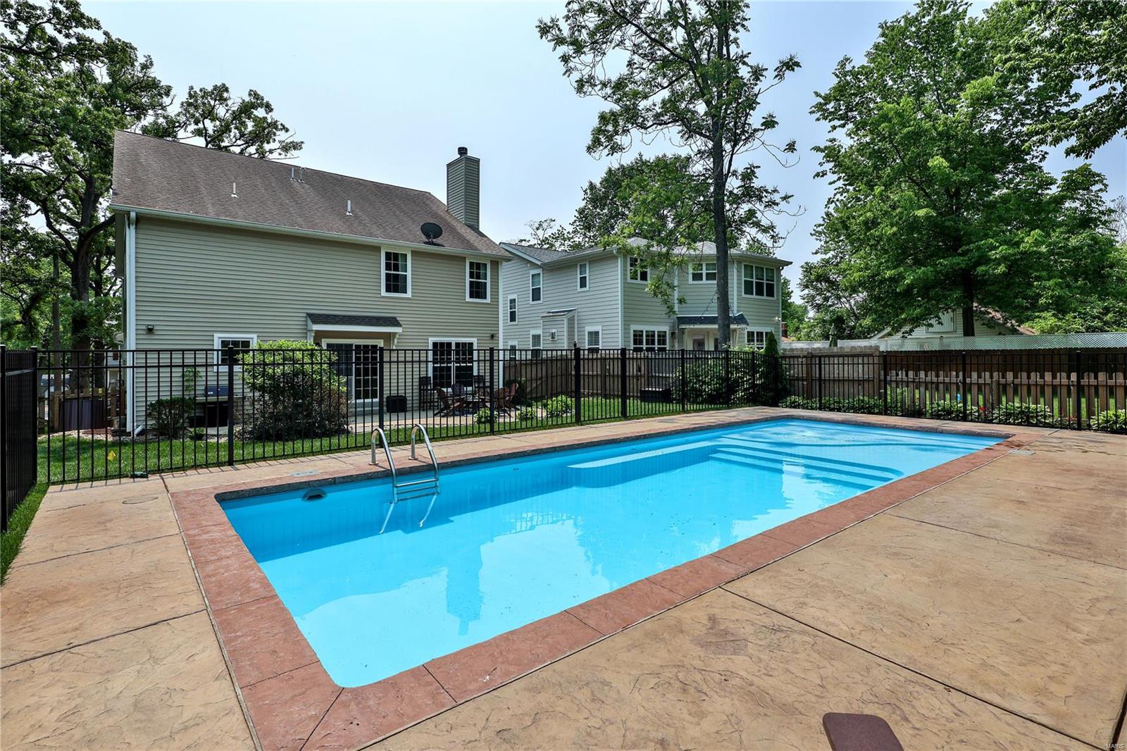 Warren Place - Residential