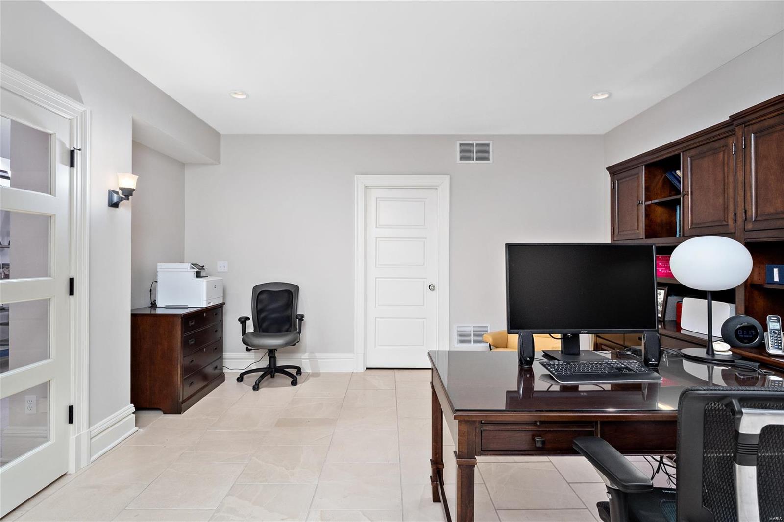 Clayton Gardens 2 - Residential