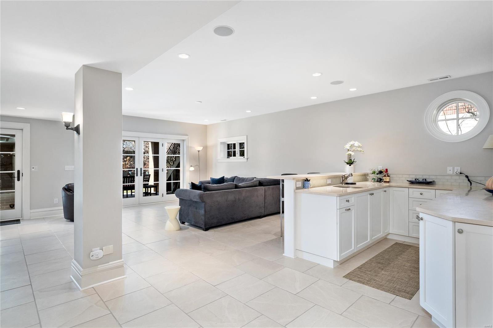 Clayton Gardens 2 - Residential