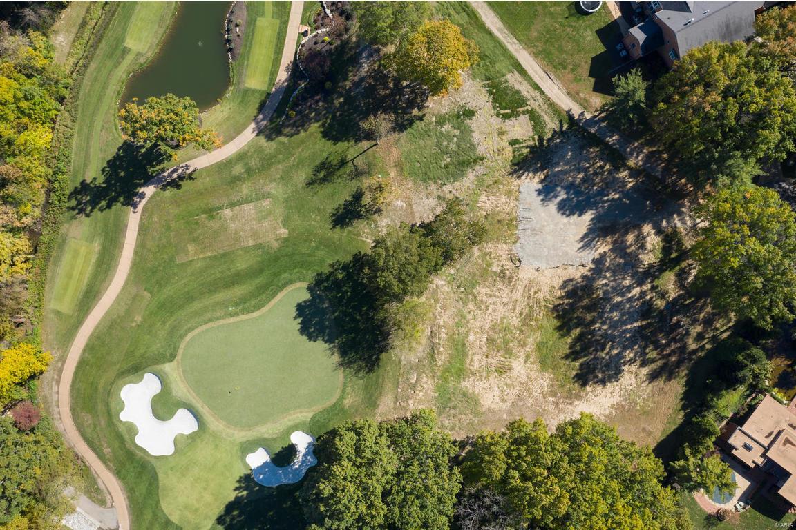 Bellerive Country Club Grounds - Land