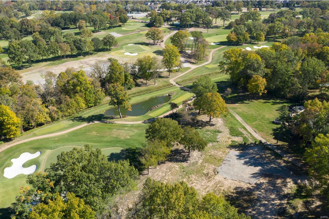Bellerive Country Club Grounds - Land