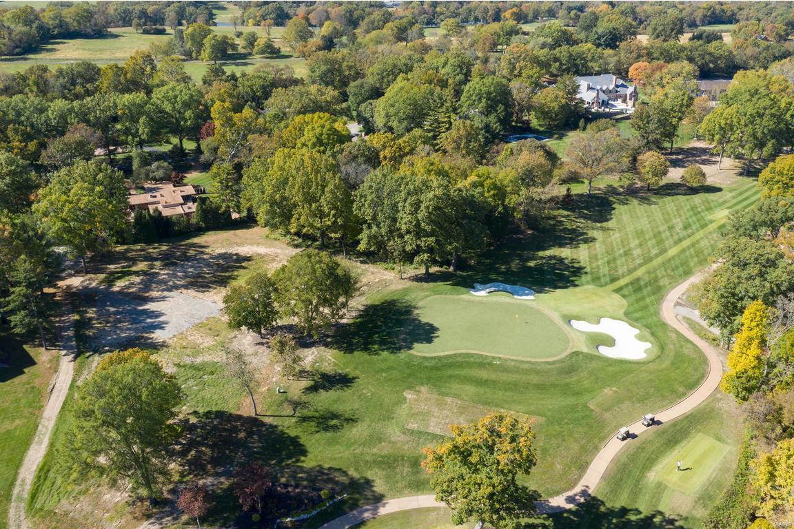Bellerive Country Club Grounds - Land