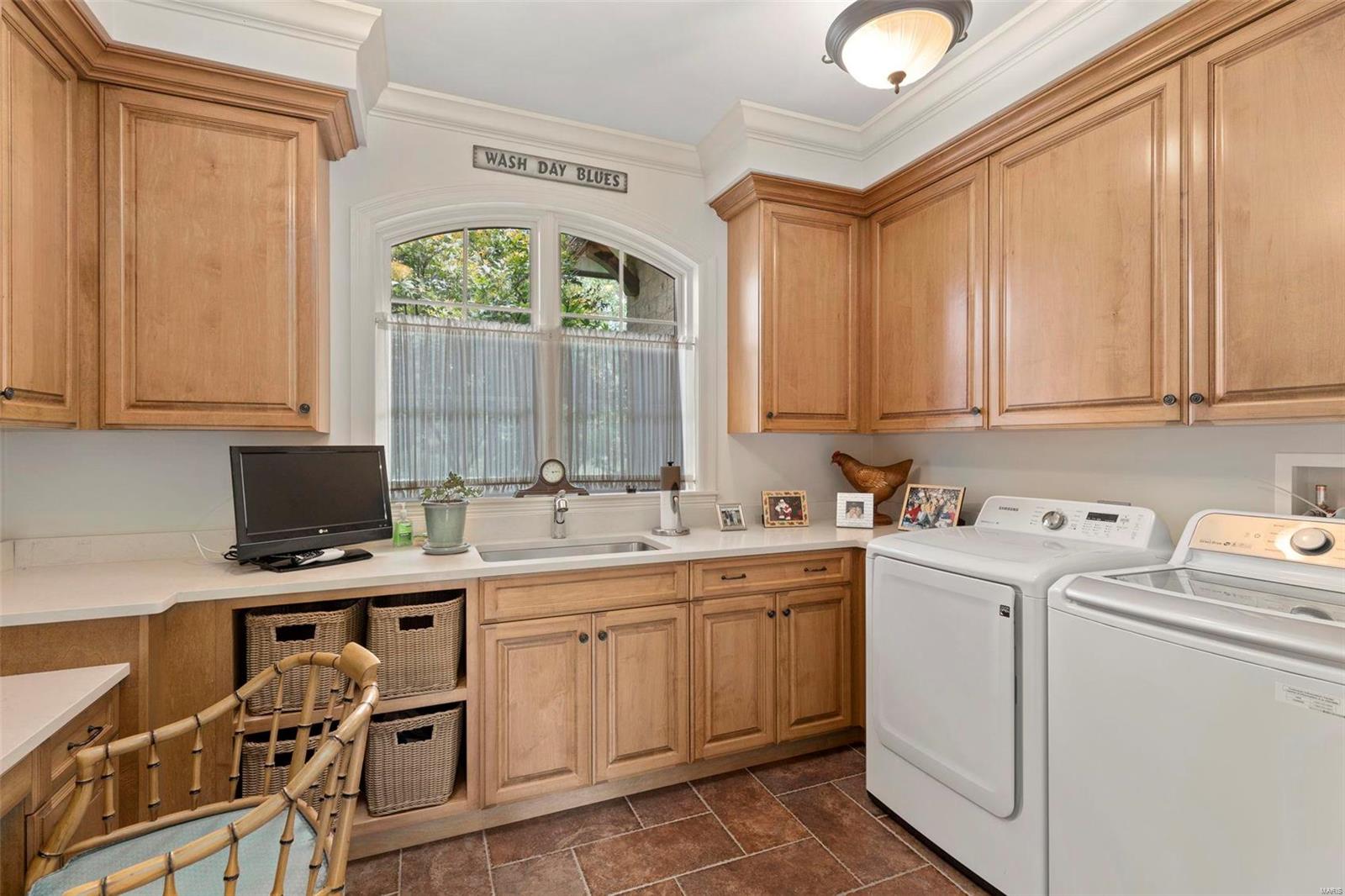 17025071-E90 - Residential