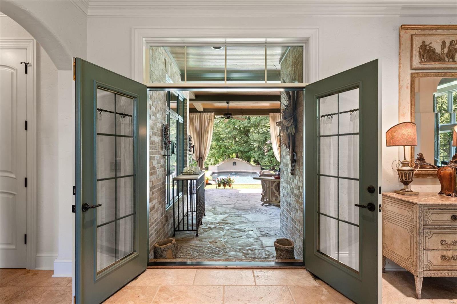 17025071-E90 - Residential