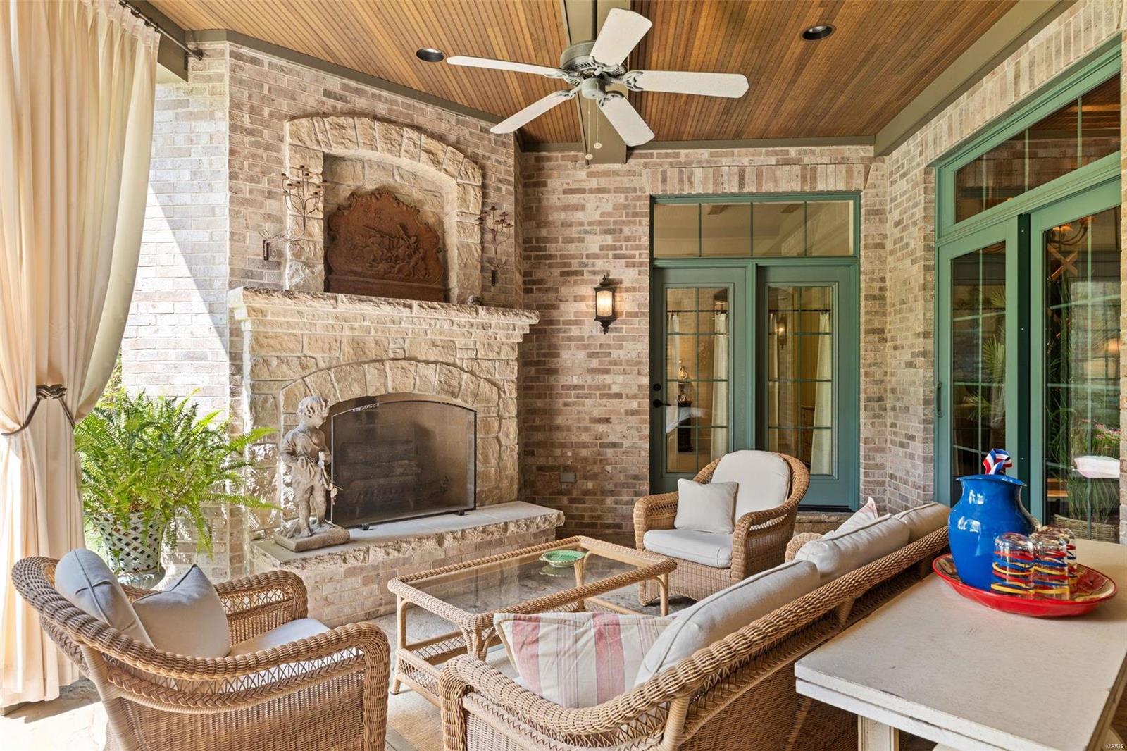 17025071-E90 - Residential