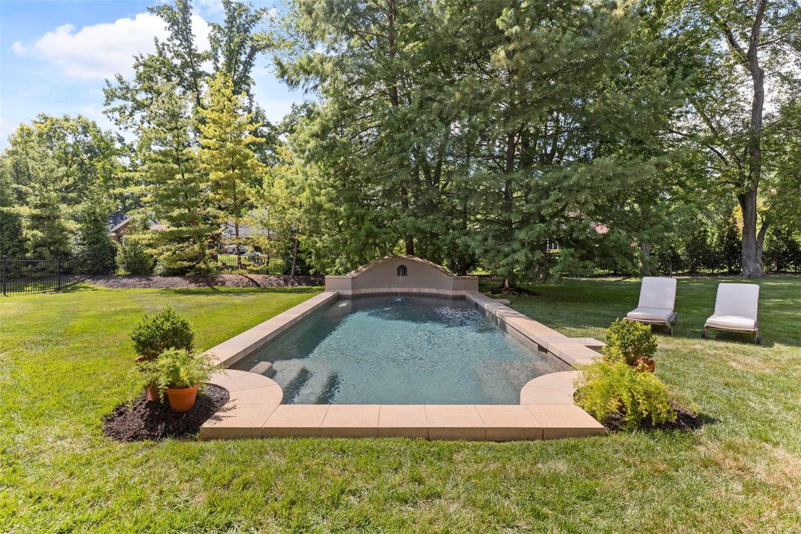 17025071-E90 - Residential