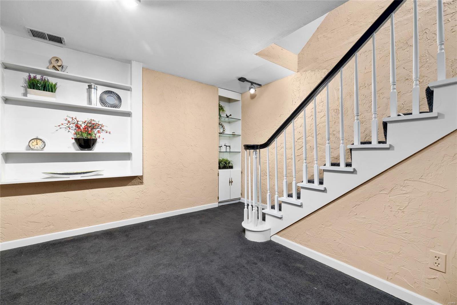 Brooksgate Manor - Residential