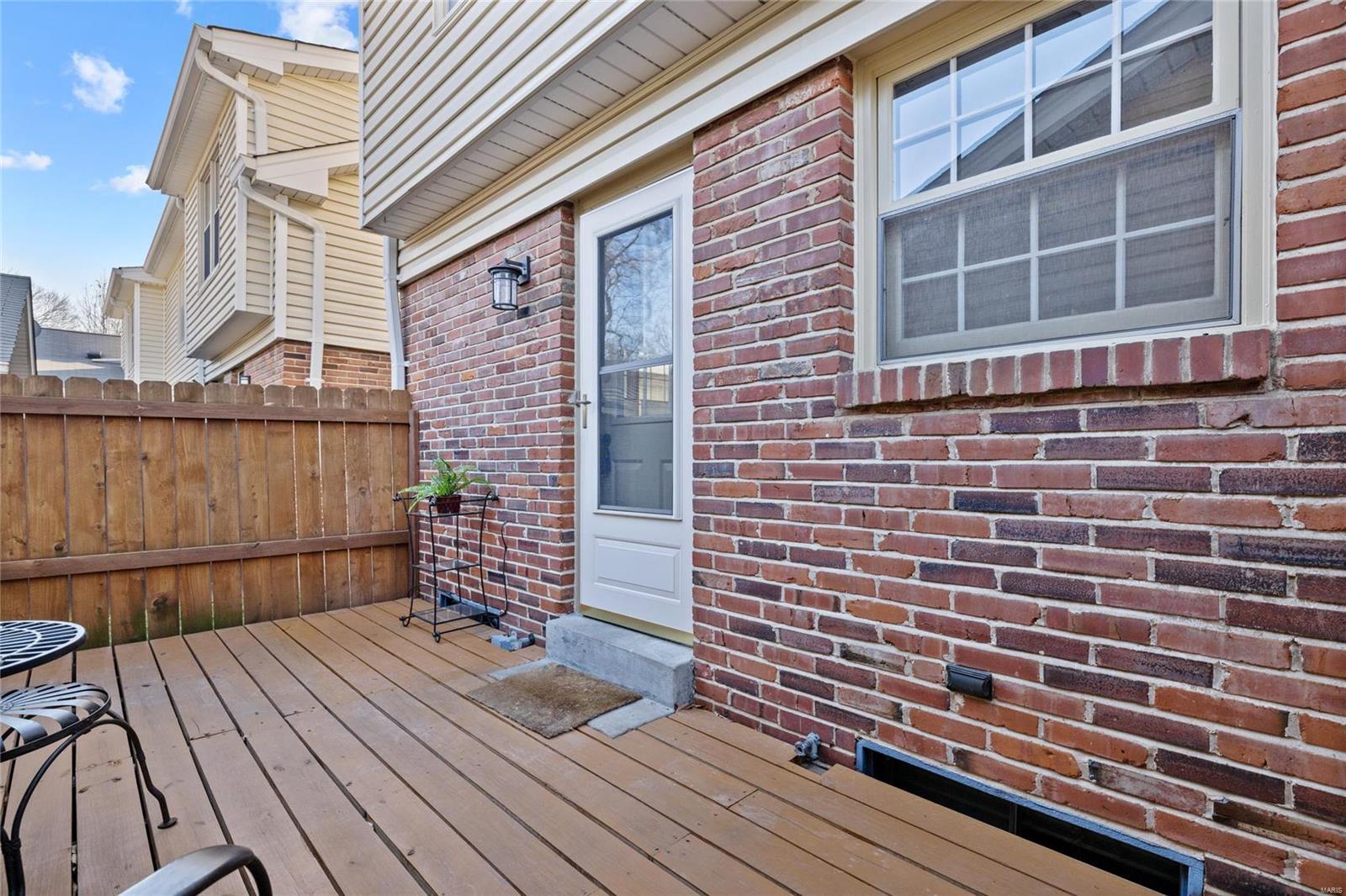 Brooksgate Manor - Residential