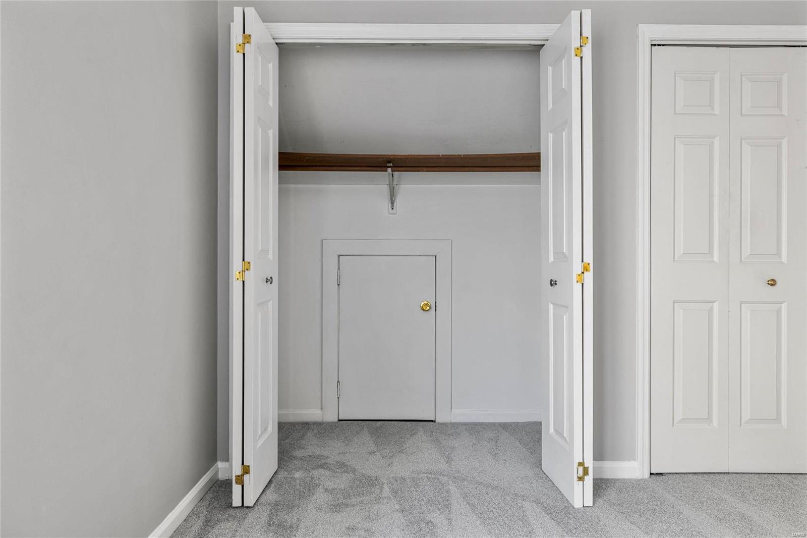 Brooksgate Manor - Residential