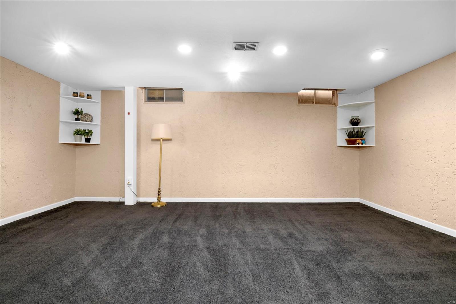 Brooksgate Manor - Residential