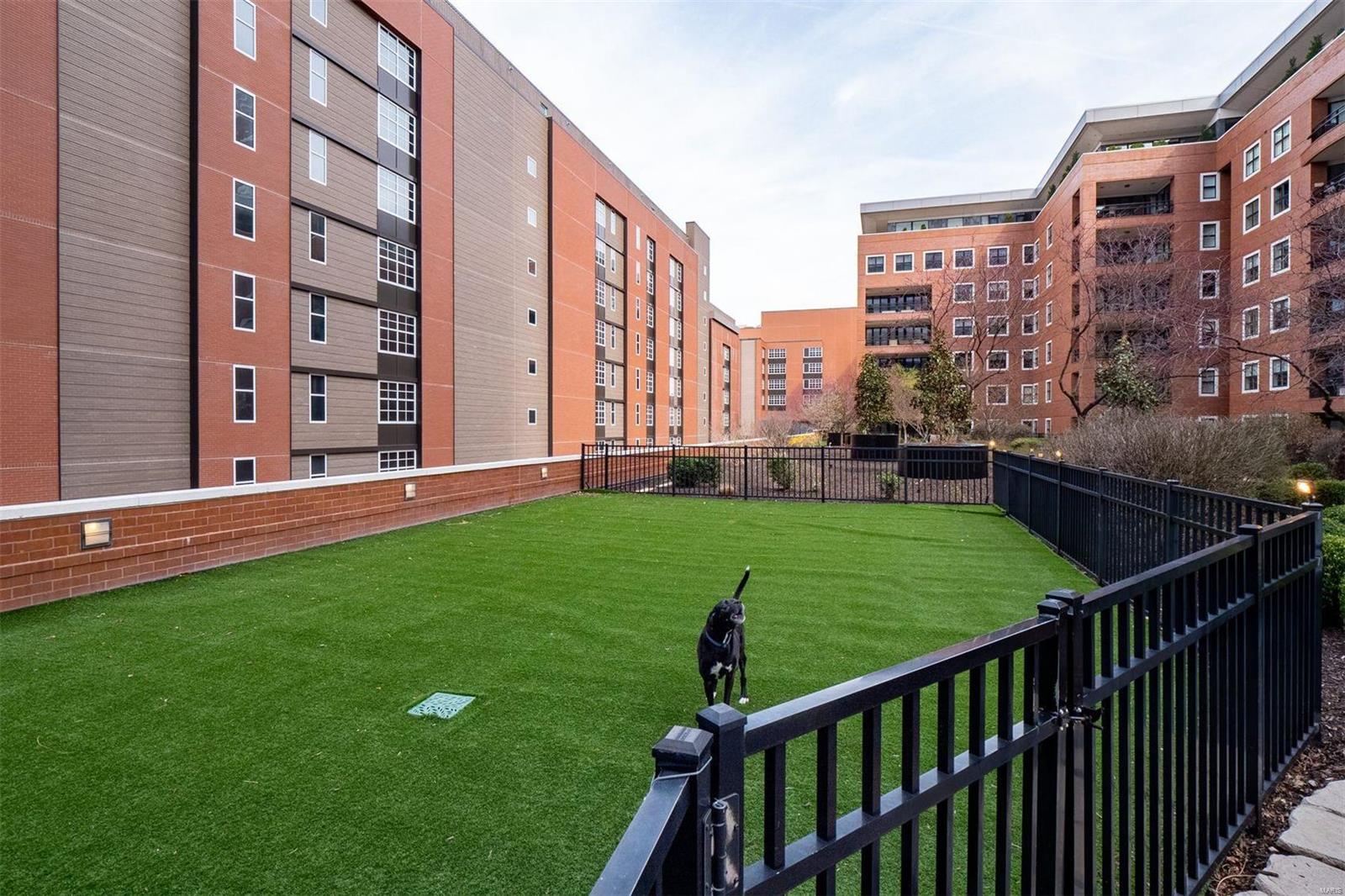 Crescent Condo - Residential