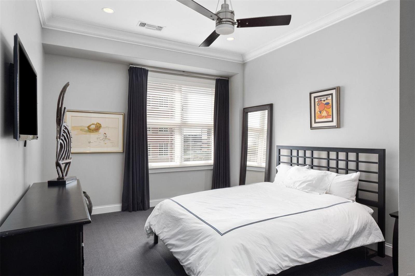 Crescent Condo - Residential