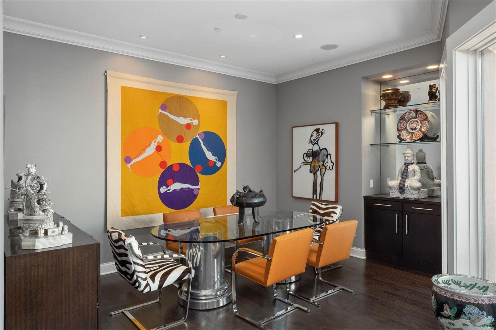 Crescent Condo - Residential