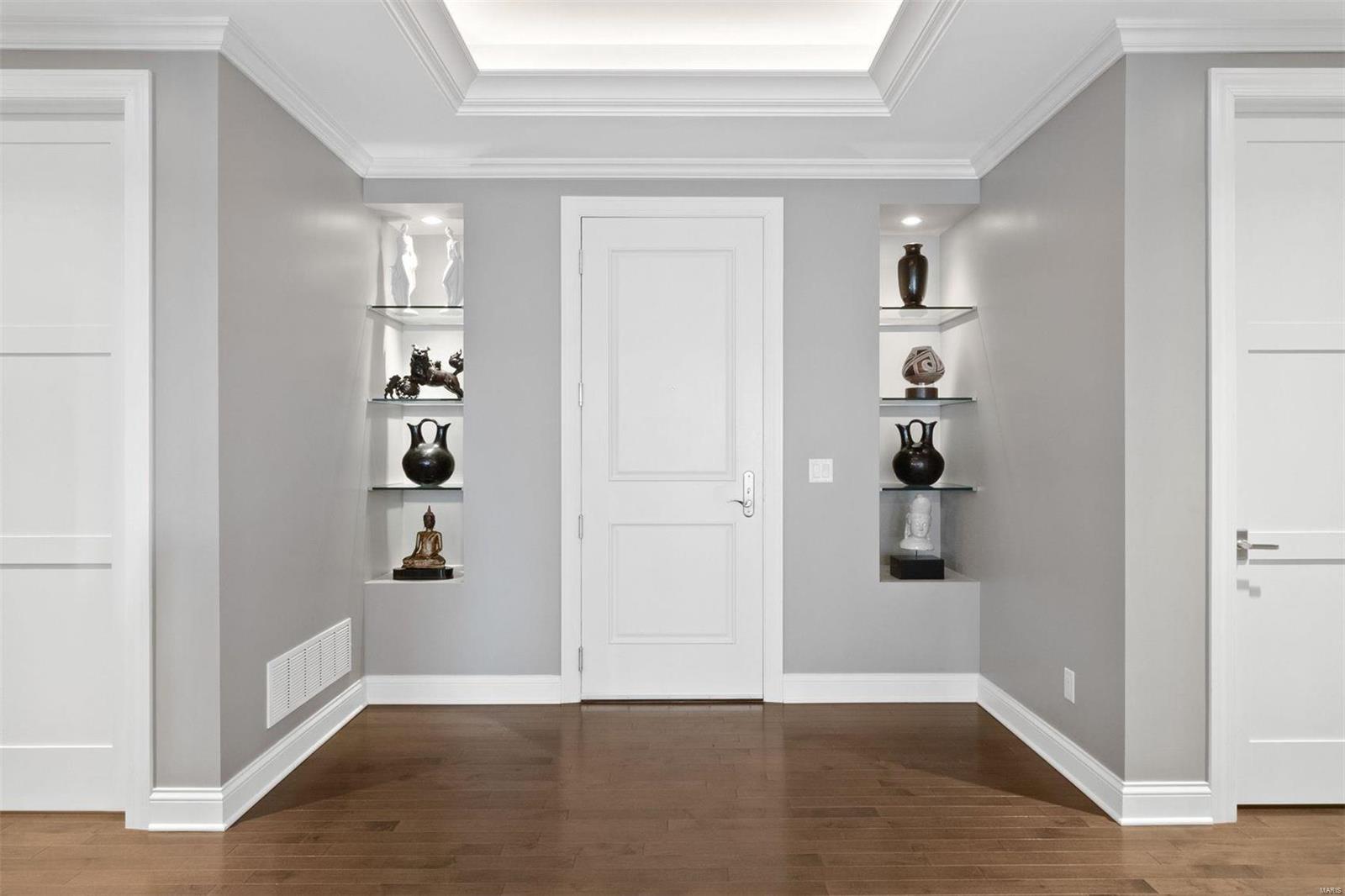 Crescent Condo - Residential