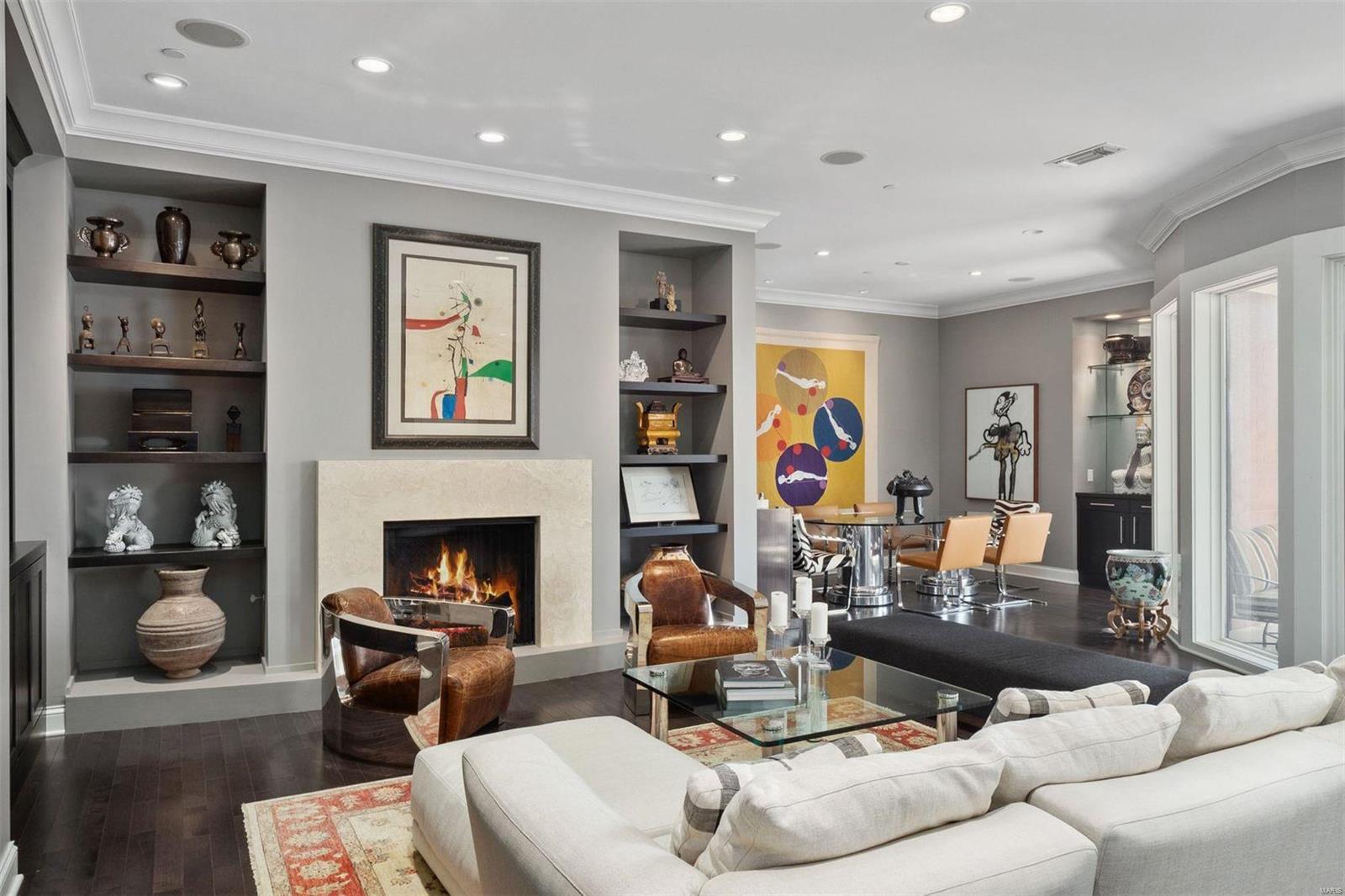 Crescent Condo - Residential