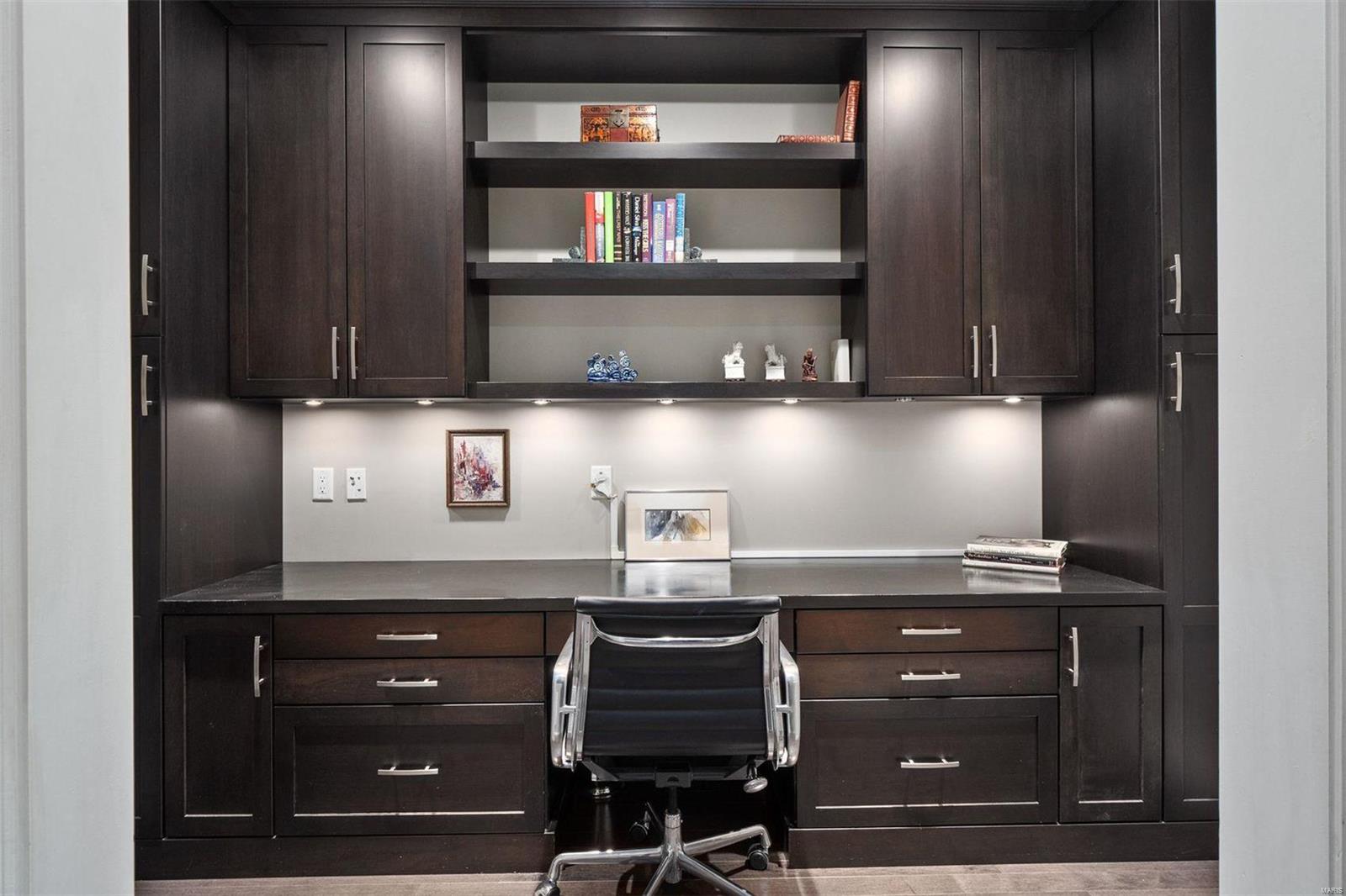 Crescent Condo - Residential