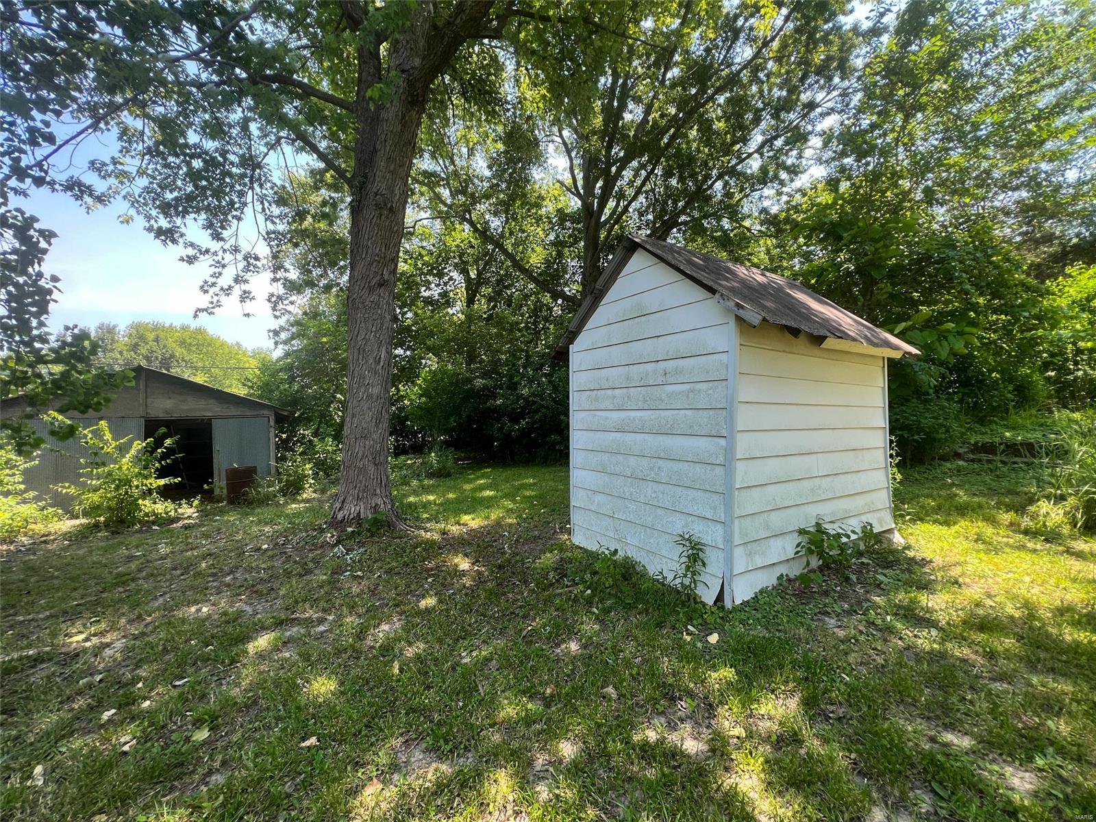 Photo 5 of 17 of 1106 N Miller Street mobile home