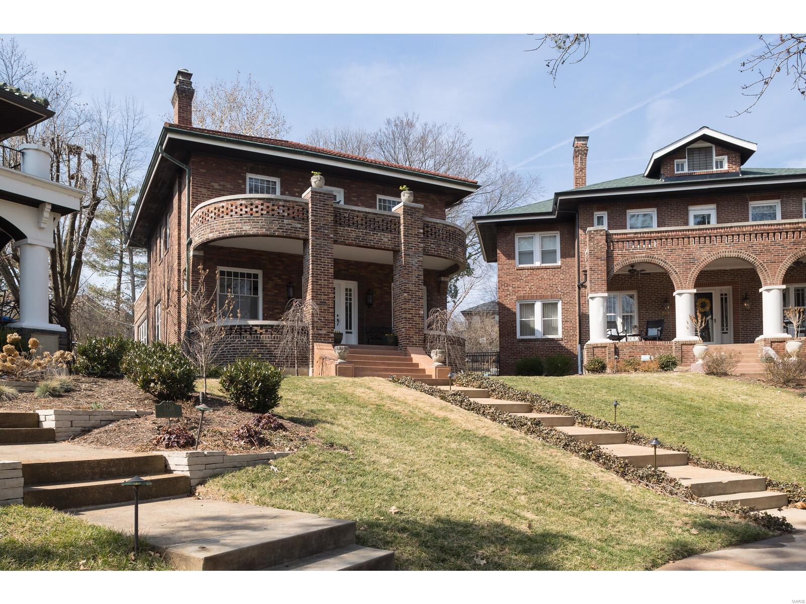 Country Club Court - Residential