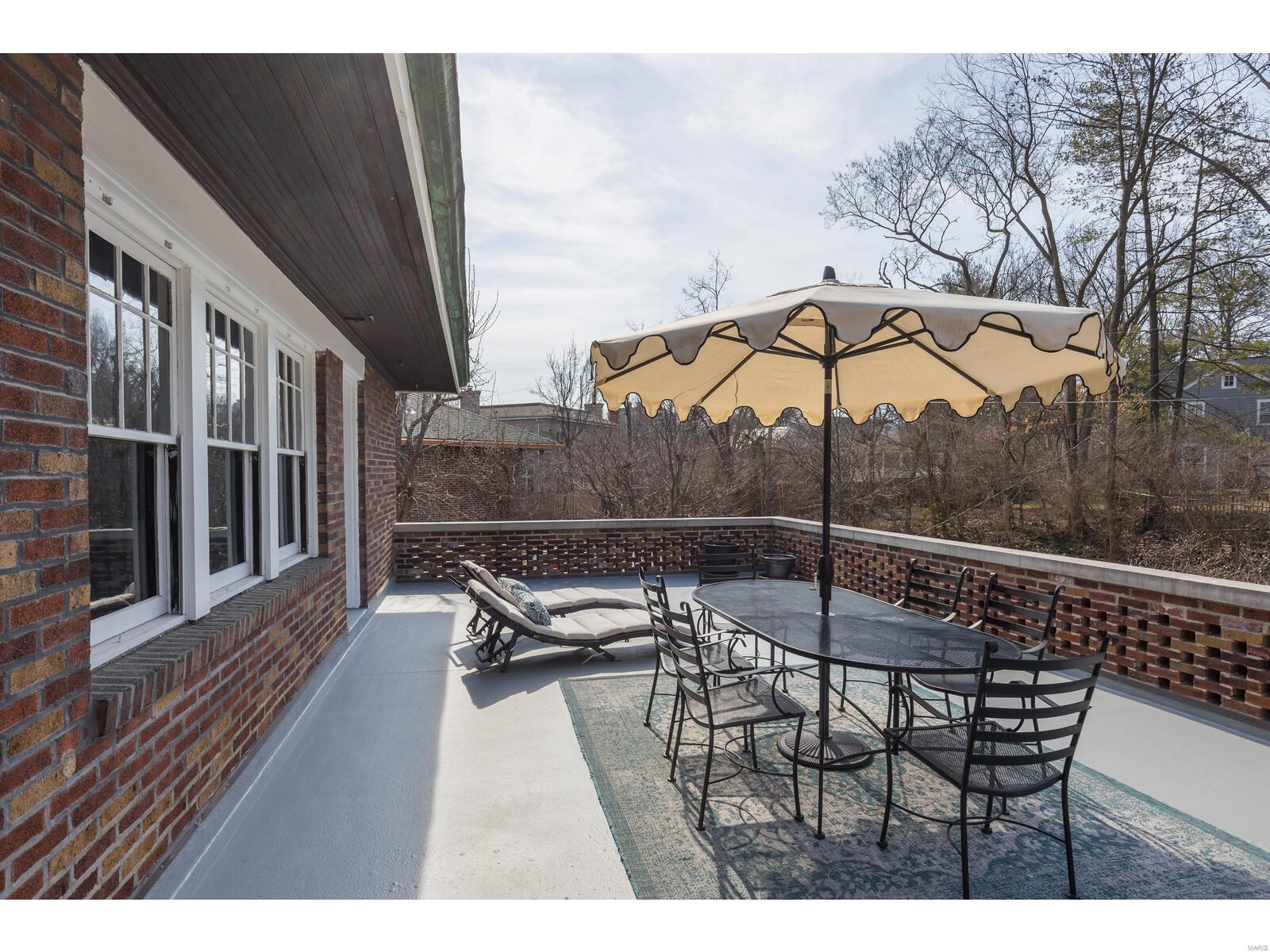 Country Club Court - Residential