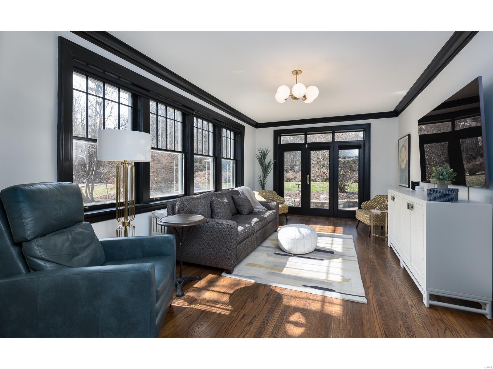 Country Club Court - Residential