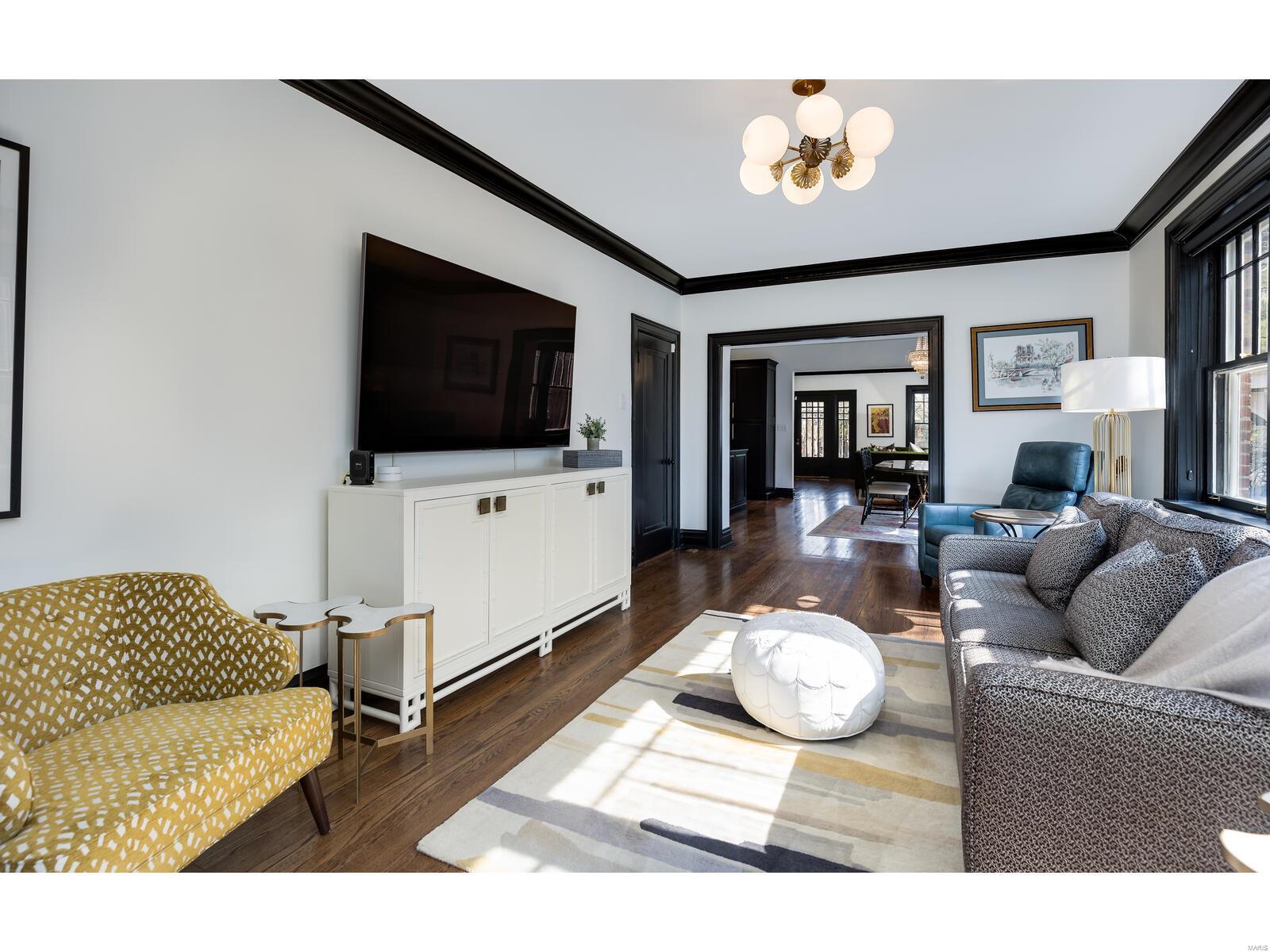 Country Club Court - Residential