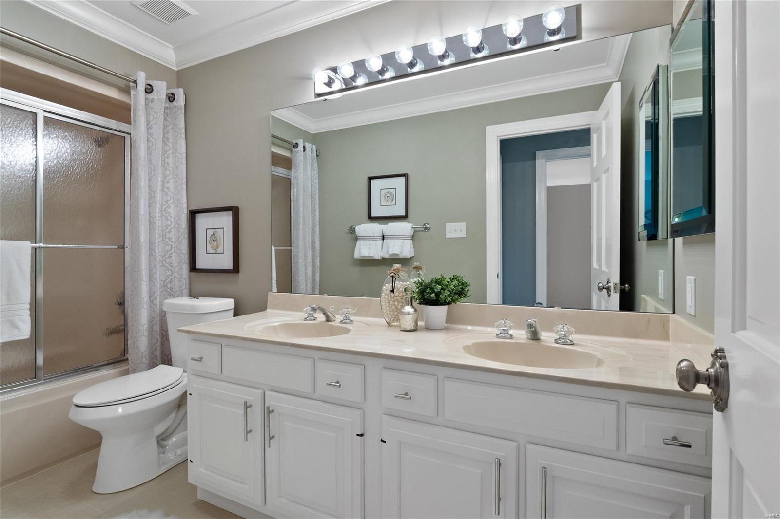 Pansch - Residential