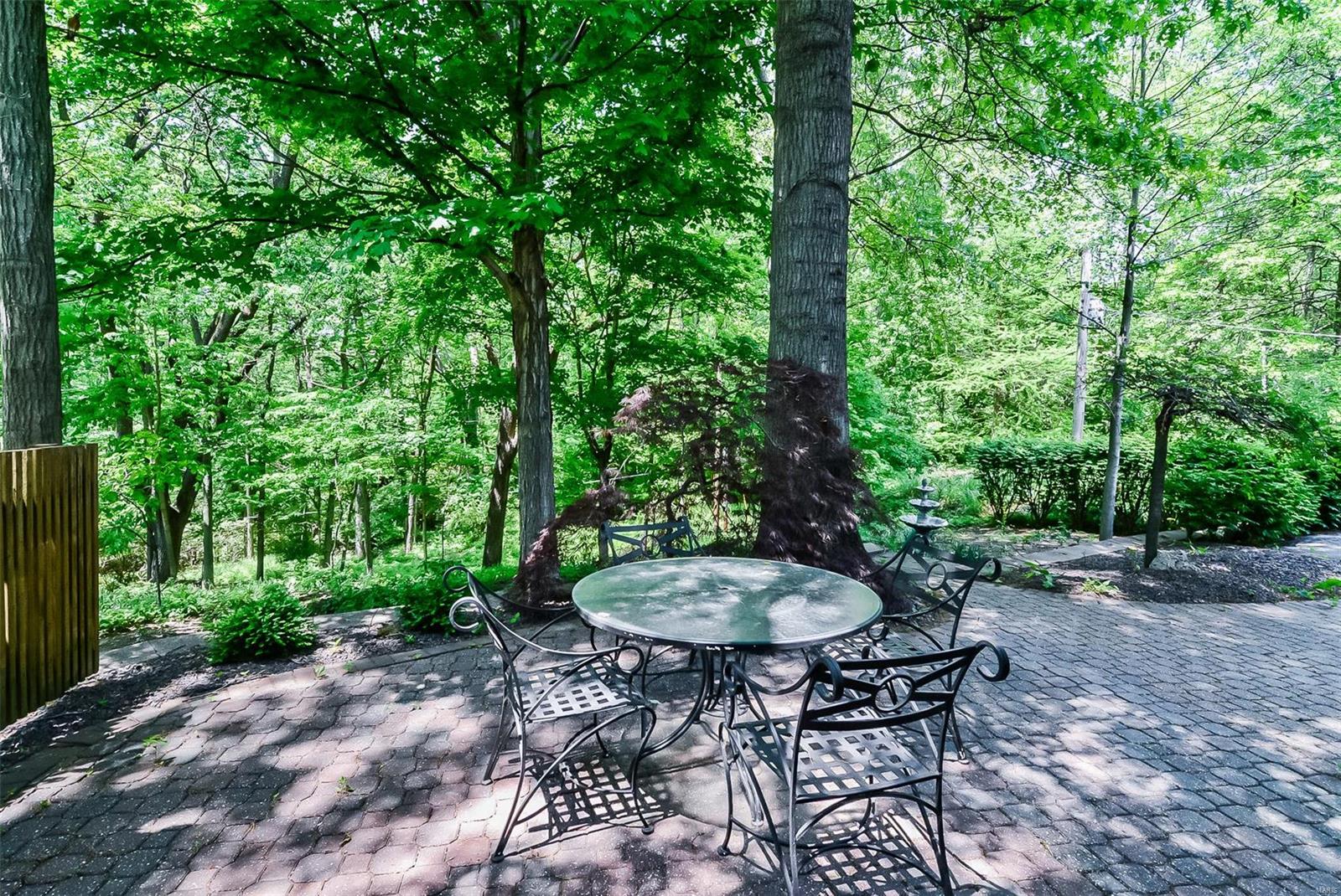 Ladue Park - Residential