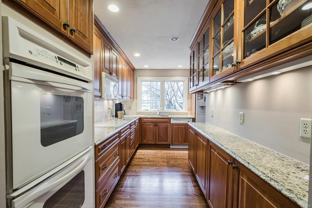 Ladue Park - Residential