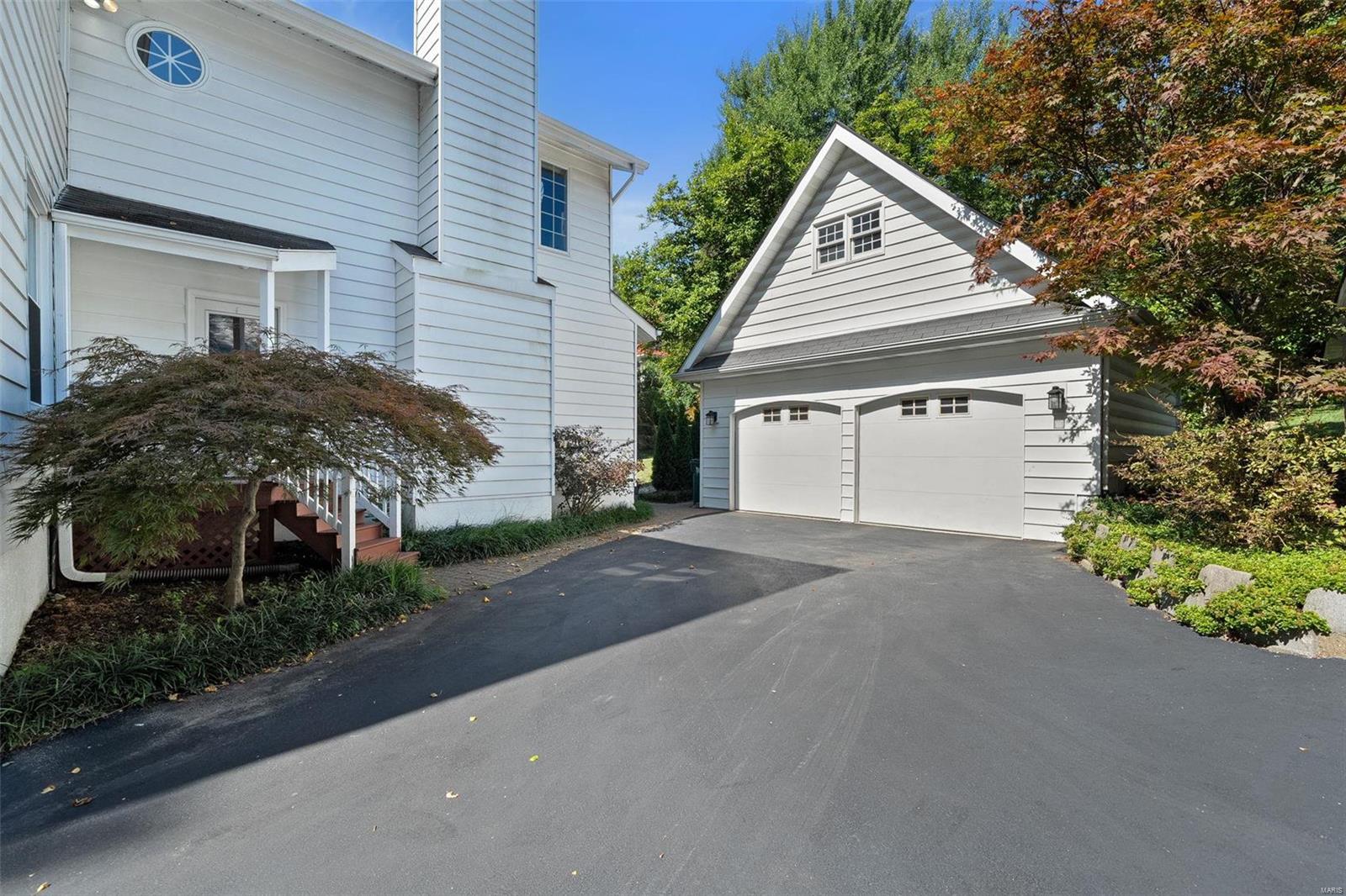 C H Simmons - Residential