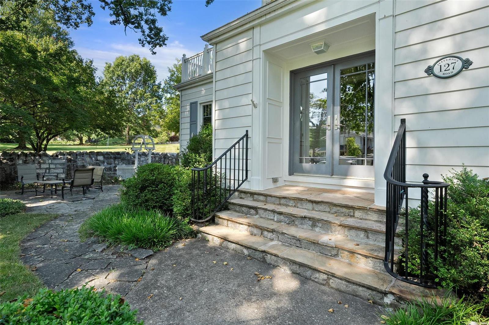 C H Simmons - Residential