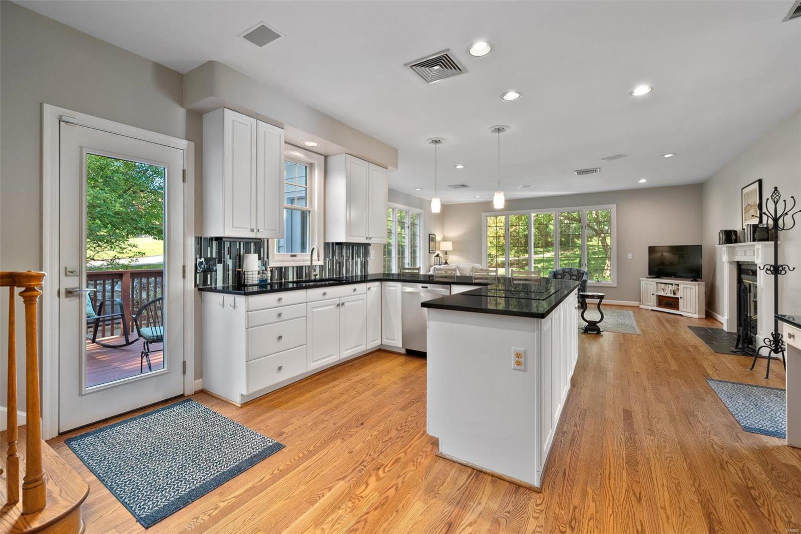 C H Simmons - Residential