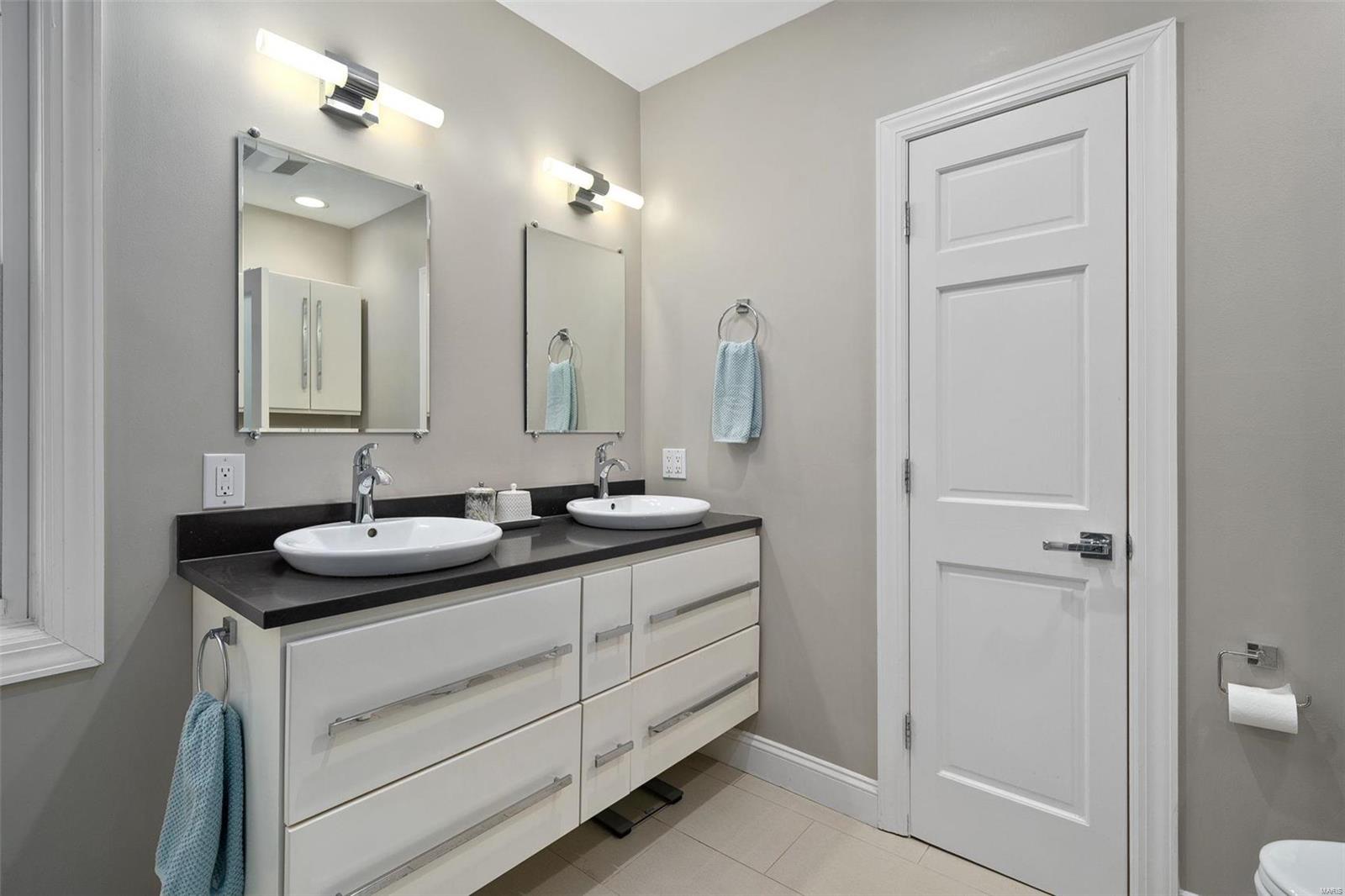 C H Simmons - Residential