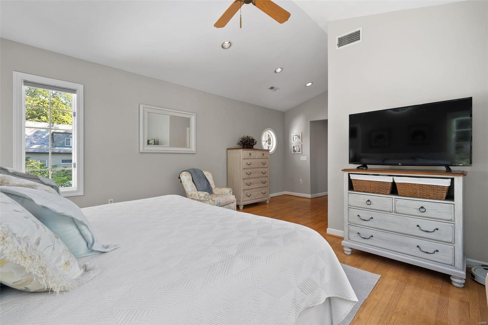 C H Simmons - Residential