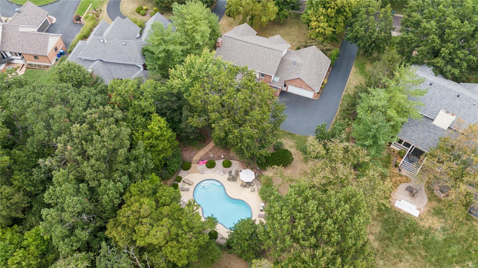 St Louis, Missouri 63128, United States, 4 Bedrooms Bedrooms, ,4 BathroomsBathrooms,Residential,Pending,31598