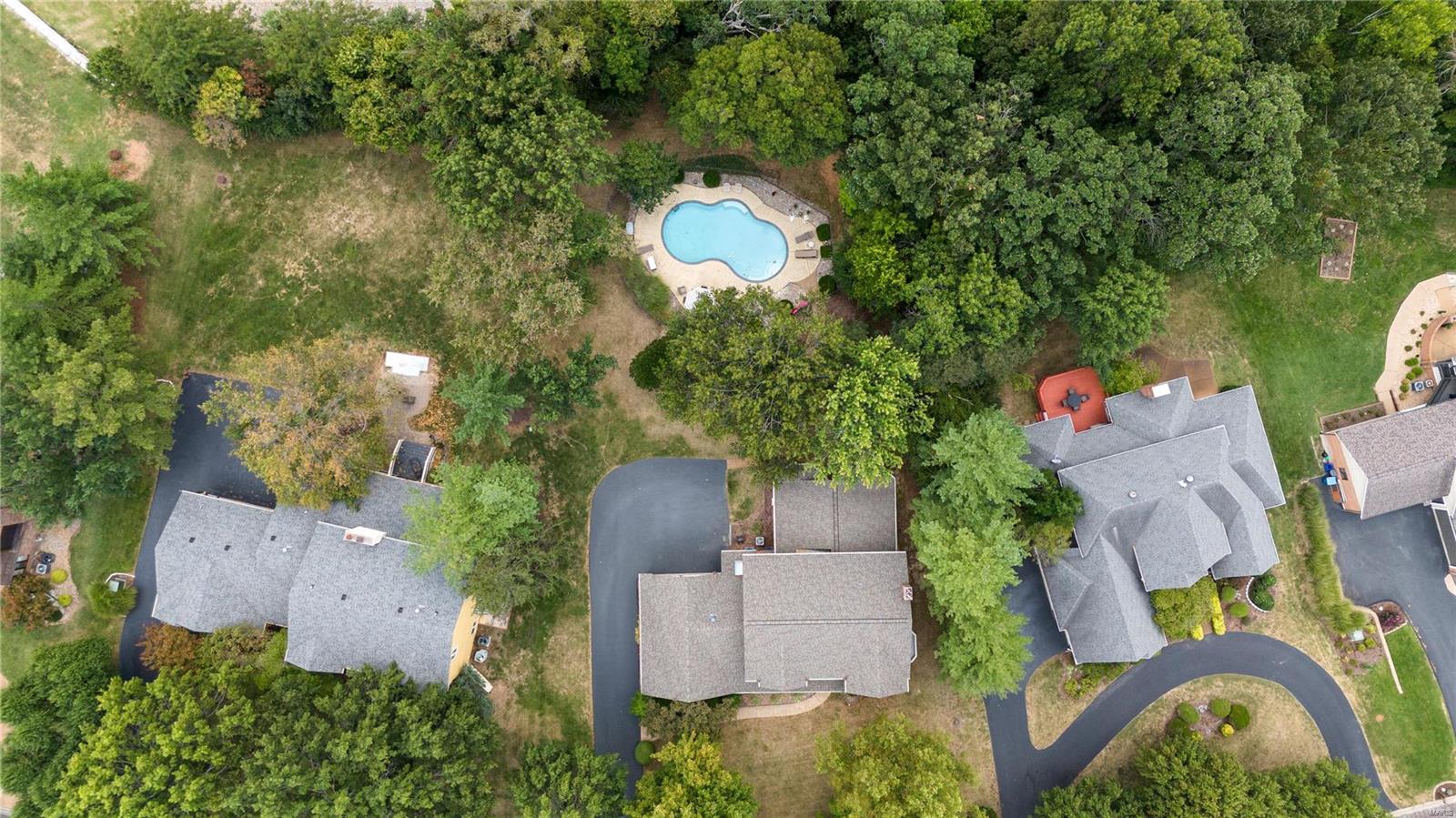 St Louis, Missouri 63128, United States, 4 Bedrooms Bedrooms, ,4 BathroomsBathrooms,Residential,Pending,31598