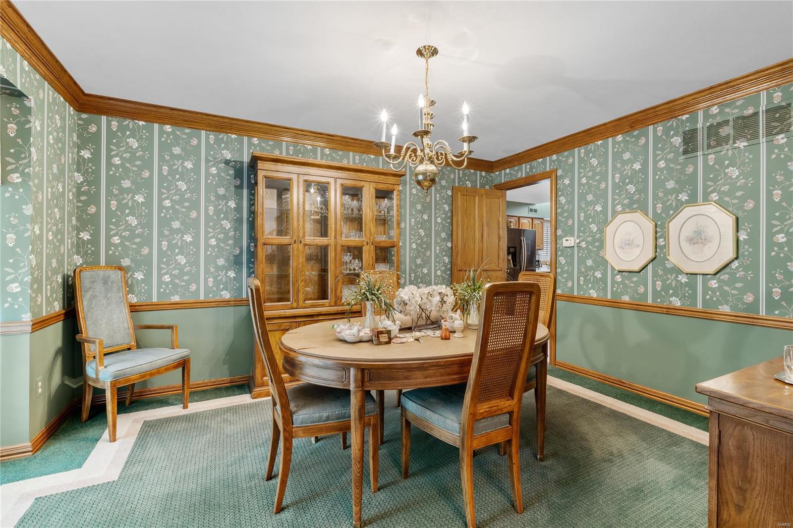 St Louis, Missouri 63128, United States, 4 Bedrooms Bedrooms, ,4 BathroomsBathrooms,Residential,Pending,31598