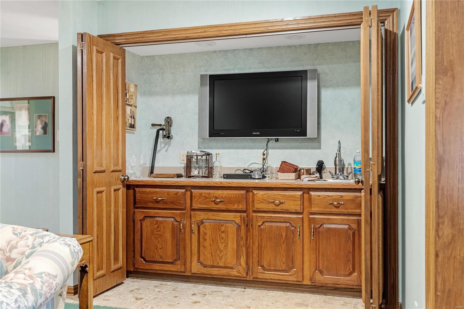 St Louis, Missouri 63128, United States, 4 Bedrooms Bedrooms, ,4 BathroomsBathrooms,Residential,Pending,31598