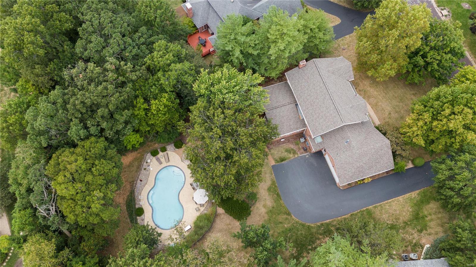 St Louis, Missouri 63128, United States, 4 Bedrooms Bedrooms, ,4 BathroomsBathrooms,Residential,Pending,31598