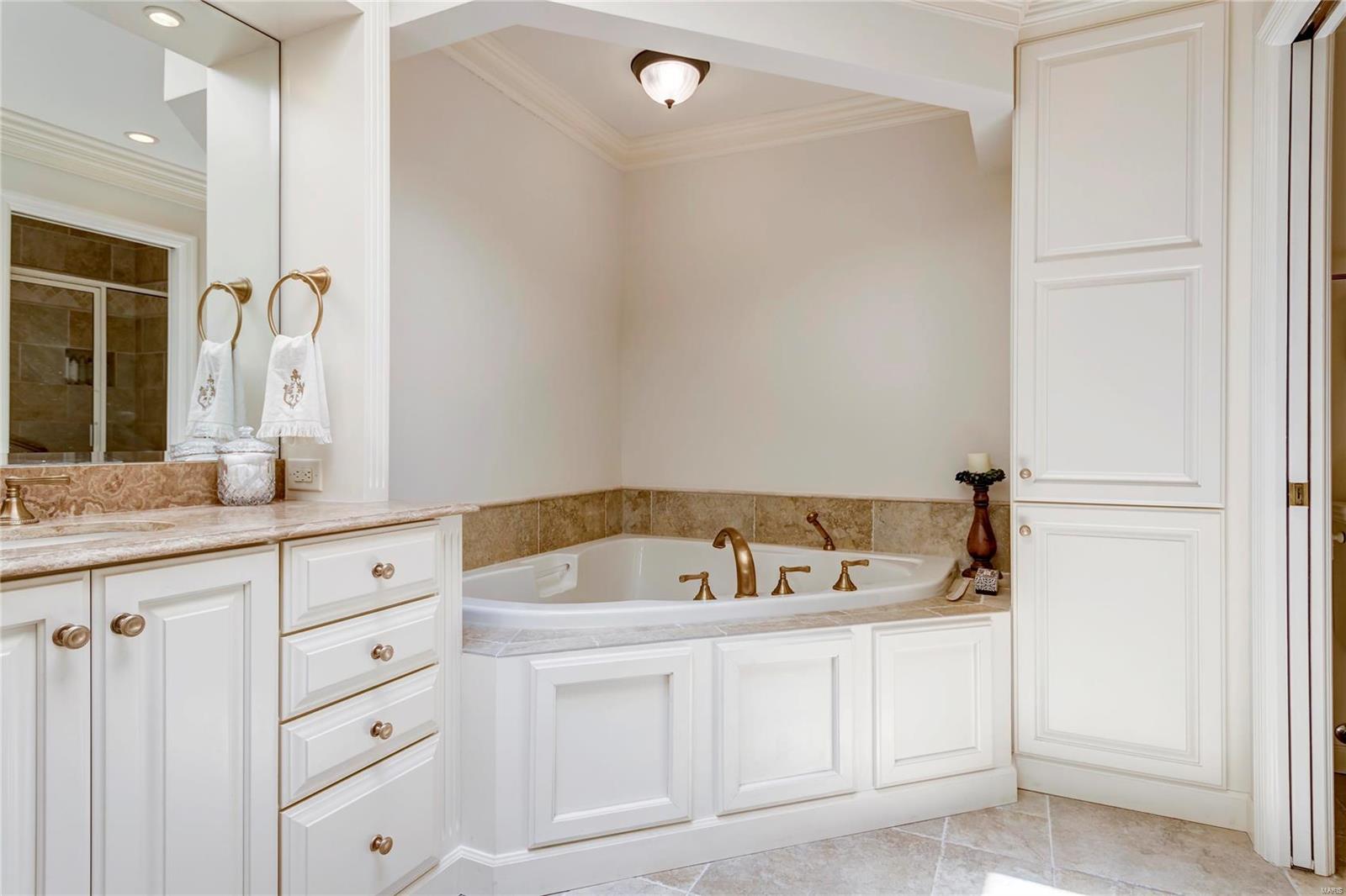 Valley View 3 - Residential