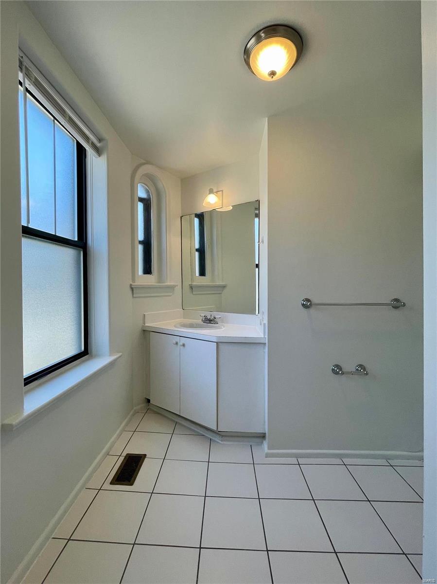 Demun Park - Residential Income