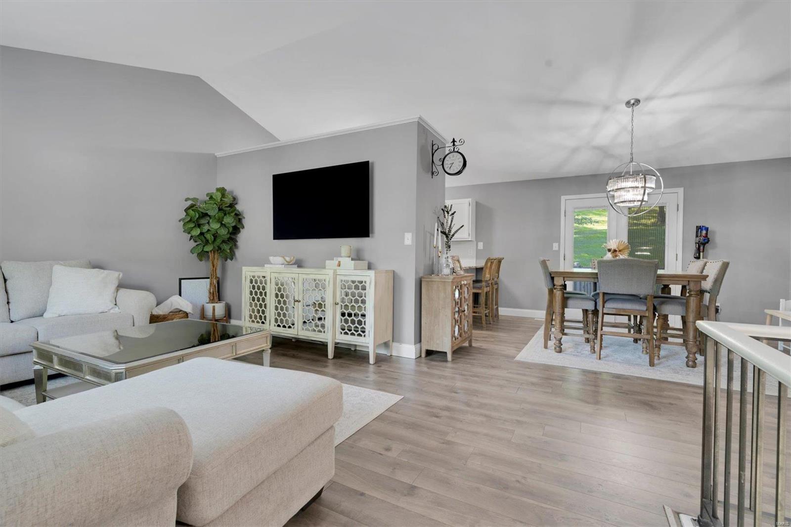 Pointe South 1 - Residential