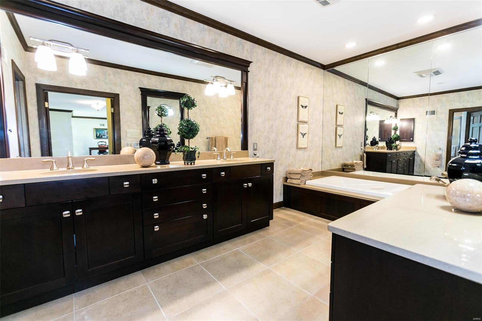 Cheshire Farm - Residential