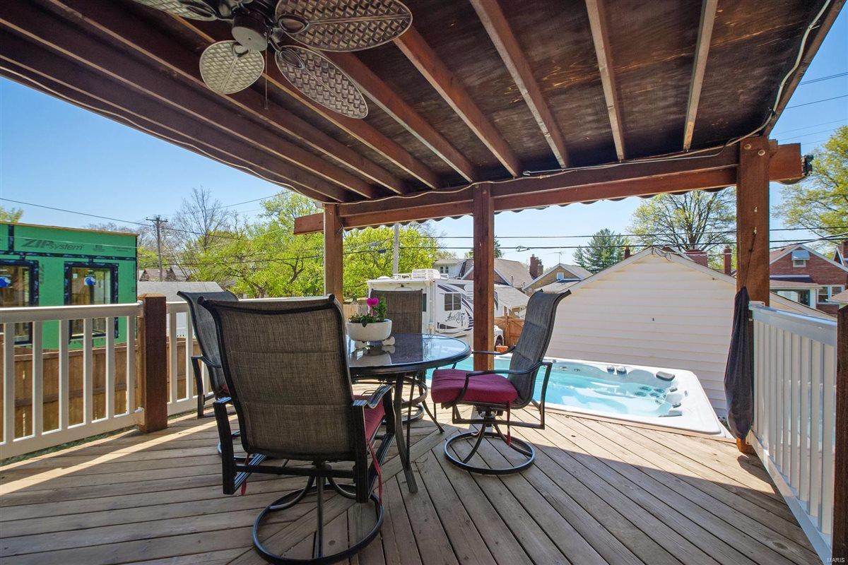 St Louis, Missouri 63109, United States, 4 Bedrooms Bedrooms, ,3 BathroomsBathrooms,Residential,Pending,115496