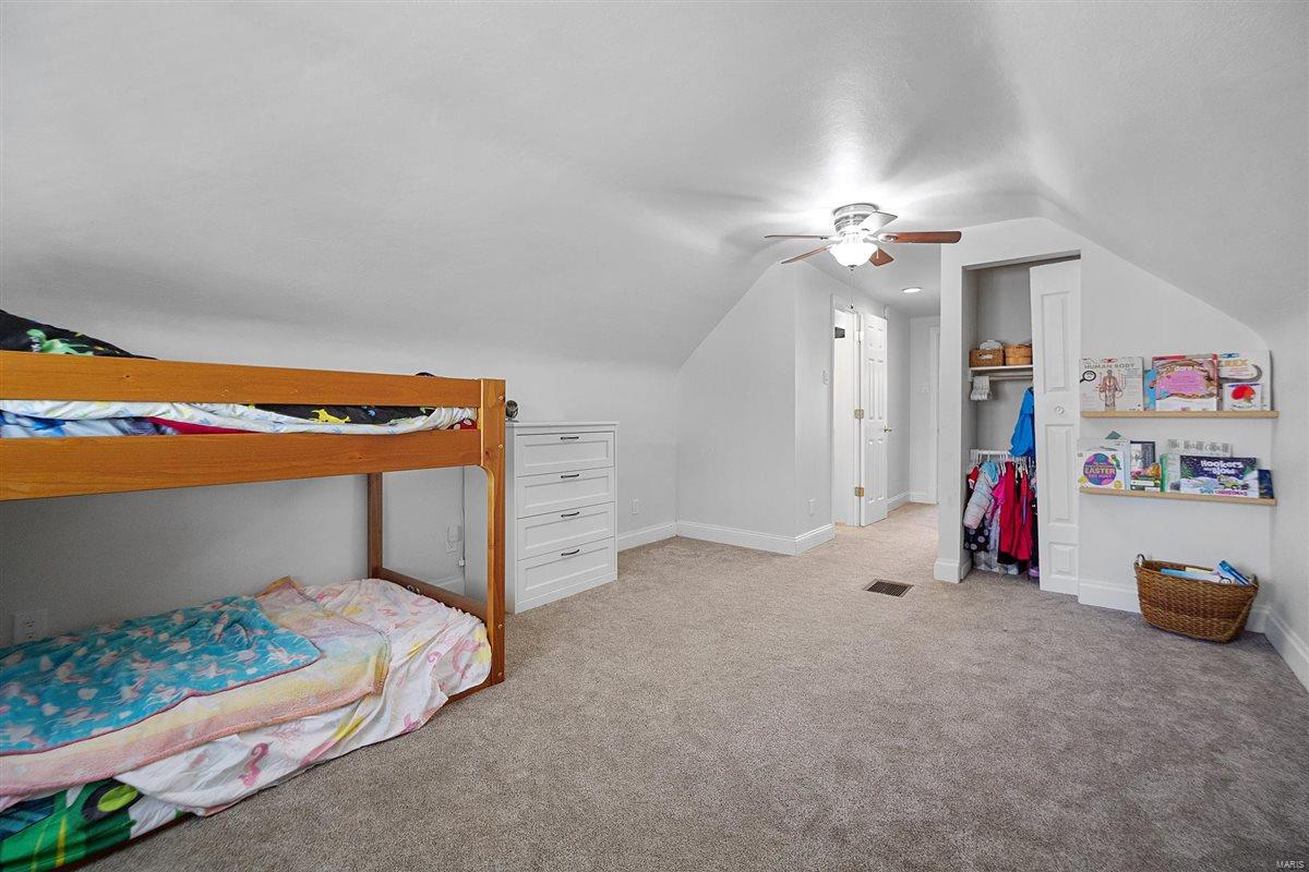 St Louis, Missouri 63109, United States, 4 Bedrooms Bedrooms, ,3 BathroomsBathrooms,Residential,Pending,115496