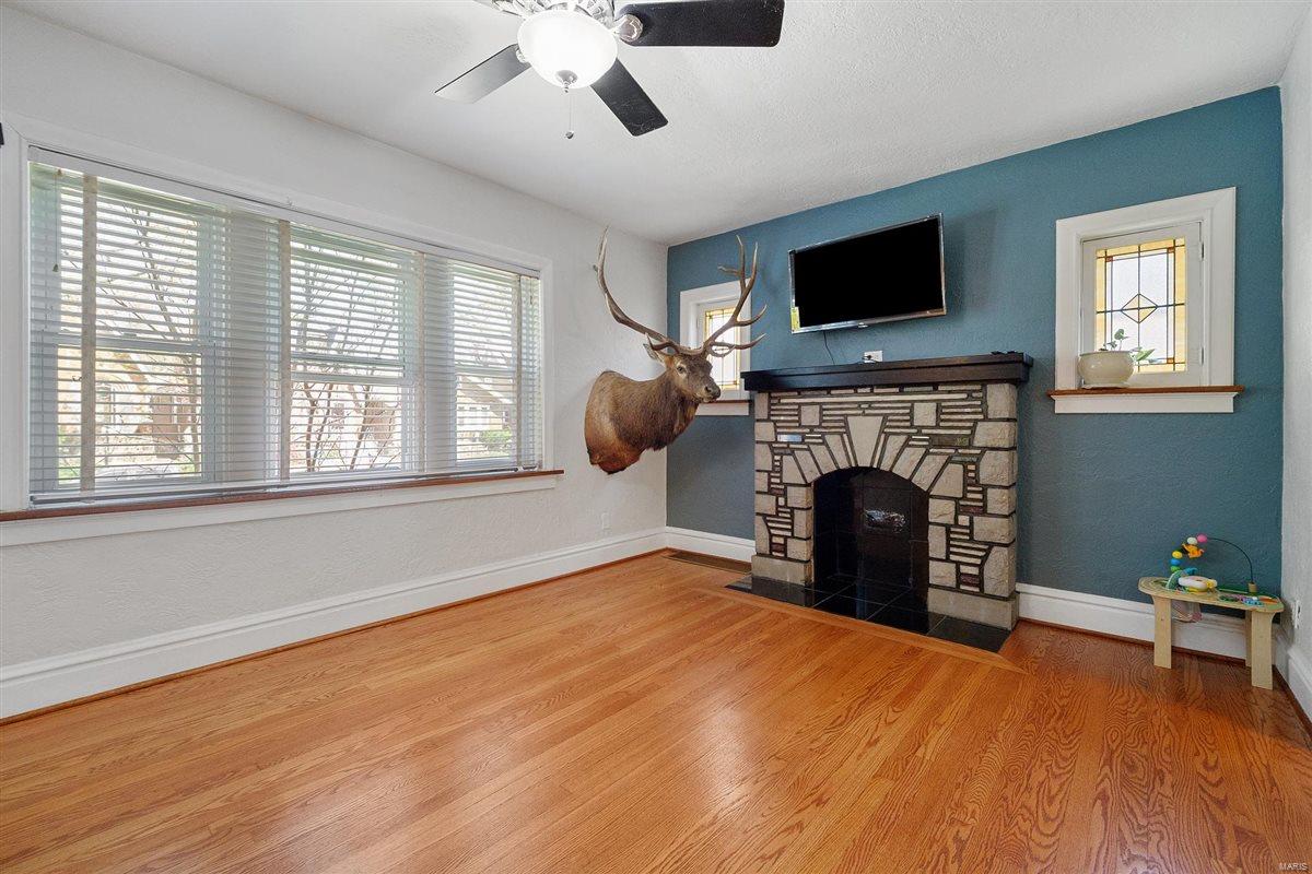 St Louis, Missouri 63109, United States, 4 Bedrooms Bedrooms, ,3 BathroomsBathrooms,Residential,Pending,115496