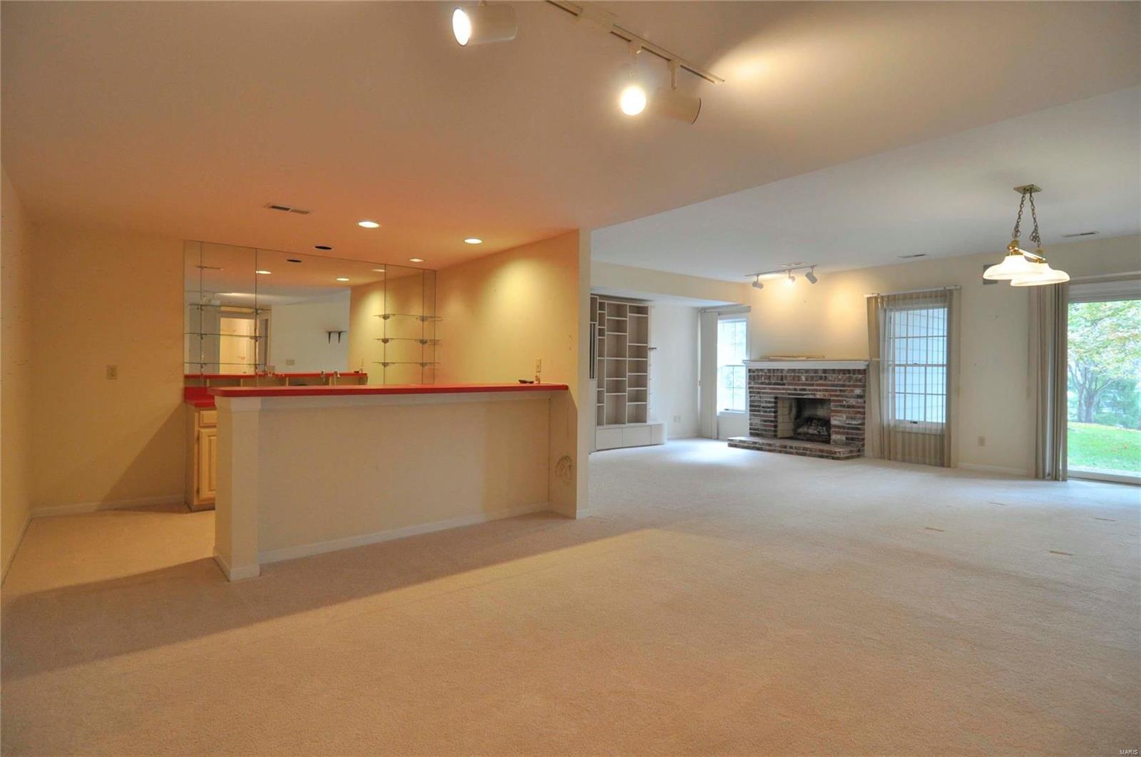 Terraces At Woods Mill Cove Five - Residential